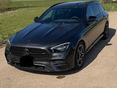 Gebraucht Mercedes E300 AMG 306 PS (225 kW) 2022 Grau Limousine