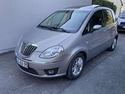 Gebraucht Lancia Musa 95 PS (69 kW) 2008 Silber Van / Kleinbus