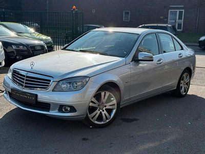 Gebraucht Mercedes C180 Elegance 156 PS (114 kW) 2010 Silber Limousine