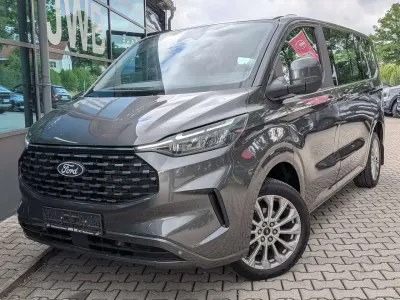 Gebraucht Ford Tourneo Custom Titanium 150 PS (110 kW) 2024 Magneticgrau Van