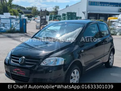 Gebraucht VW Fox Basis 54 PS (39 kW) 2005 Schwarz Kleinwagen