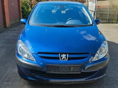 Gebraucht Peugeot 307 Premium 109 PS (80 kW) 2003 Blau Limousine