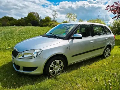 Używany Skoda Fabia 105 KM (77 kW) 2010 Szary Kombi