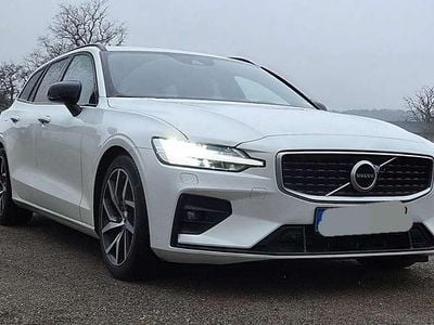 Gebraucht Volvo V60 R-Design 250 PS (183 kW) 2020 Weiß Kombi