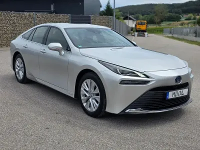 Gebraucht Toyota Mirai Basis 182 PS (133 kW) 2021 Silber Limousine