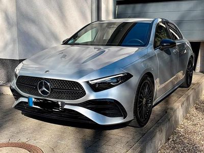 Gebraucht Mercedes A180 AMG line 136 PS (100 kW) 2023 Silber Kleinwagen
