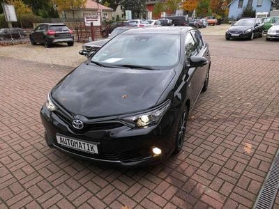 Toyota Auris Hybrid