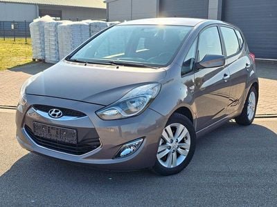 Gebraucht Hyundai ix20 Style 125 PS (91 kW) 2014 Braun Kleinwagen
