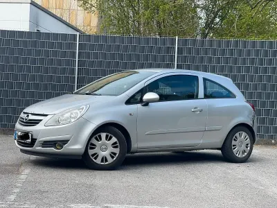 Gebraucht Opel Corsa 80 PS (58 kW) 2007 Silber Kleinwagen