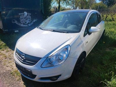 Second-hand Opel Corsa 100 CP (73 kW) 2010 Alb Hatchback