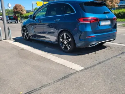 Usata Mercedes B220 AMG 190 CV (139 kW) 2019 Blu Monovolume
