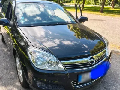 Gebraucht Opel Astra Edition 115 PS (84 kW) 2009 Limousine