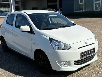 Gebraucht Mitsubishi Space Star Diamant Edition 80 PS (58 kW) 2016 Weiß Kleinwagen
