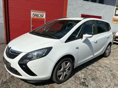 Gebraucht Opel Zafira Tourer Edition 131 PS (96 kW) 2014 Weiß Van / Kleinbus