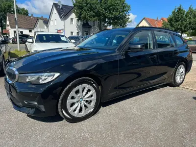 Gebraucht BMW 330 Advantage 265 PS (194 kW) 2020 Schwarz Kombi