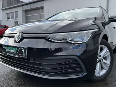 Gebraucht VW Golf VIII Life 150 PS (110 kW) 2022 Schwarz Kombi