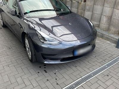 Second-hand Tesla Model 3 RWD 208 kW (283 CP) 2022 Gri Berlinǎ