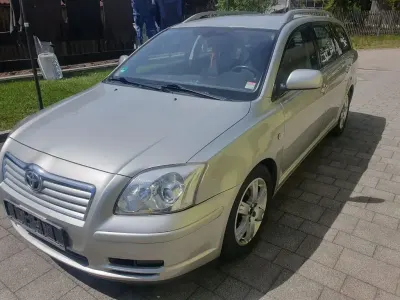 Brugt Toyota Avensis Sol 147 HK (108 kW) 2005 Sølv Stationcar