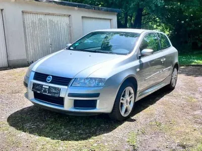 Gebraucht Fiat Stilo 103 PS (75 kW) 2004 Grau Limousine