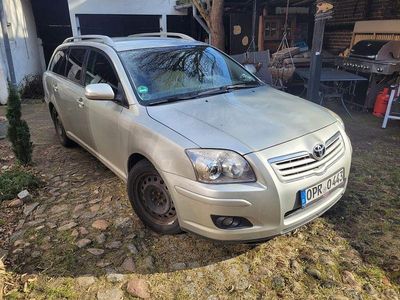 Gebraucht Toyota Avensis Edition 147 PS (108 kW) 2006 Silber Kombi