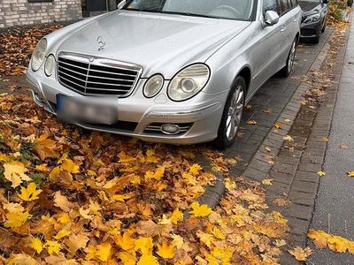 Mercedes E320