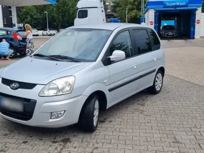 Gebraucht Hyundai Matrix GLS 102 PS (75 kW) 2009 Silber Van / Kleinbus
