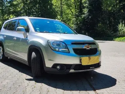 Second-hand Chevrolet Orlando LT 163 CP (119 kW) 2013 Argintiu Monovolum