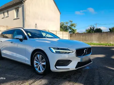 Gebraucht Volvo V60 190 PS (139 kW) 2018 Weiß Kombi