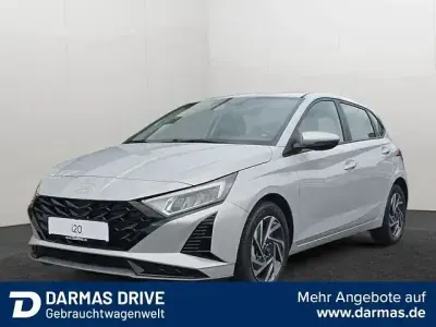Usata Hyundai i20 Trend 101 CV (74 kW) 2024 Grigio Berlina