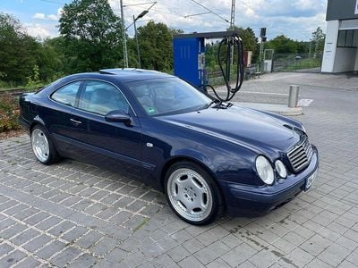 Blau Gebraucht 1998 Mercedes CLK230 Elegance Coupé | 5.500 € (Etwas zu teuer)