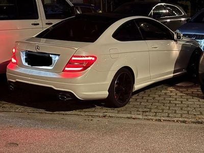 Gebraucht Mercedes C350 306 PS (225 kW) 2012 Weiß Coupé