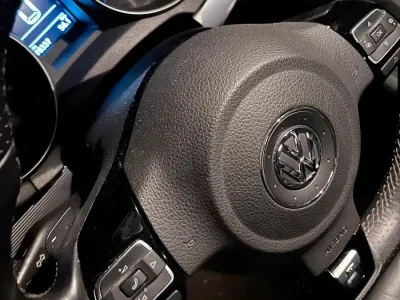 Gebraucht VW Golf VI R 270 PS (198 kW) 2011 Weiß Coupé