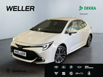 Gebraucht Toyota Corolla Team 140 PS (102 kW) 2024 Weiss Limousine