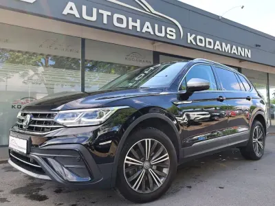Gebraucht VW Tiguan Allspace Life 150 PS (110 kW) 2023 Schwarz SUV