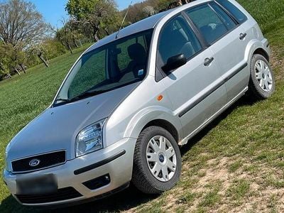 Usata Ford Fusion 80 CV (58 kW) 2003 Grigio Utilitaria