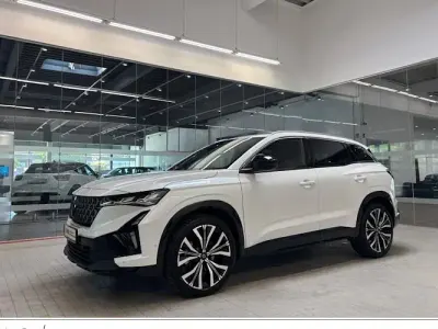 Gebraucht Renault Austral Techno 200 PS (147 kW) 2025 Perlmuttweiß metallic SUV