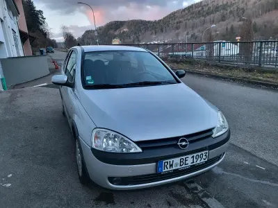 Gebraucht Opel Corsa 75 PS (55 kW) 2002 Silber Kleinwagen