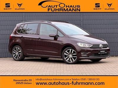Rot Gebraucht 2017 VW Golf Sportsvan Sound Van / Kleinbus | 14.990 € (Fairer Preis)
