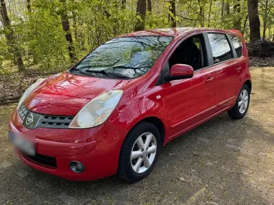 Usata Nissan Note 85 CV (62 kW) 2008 Rosso Utilitaria