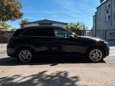 Mercedes GLC200