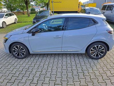 Gebraucht Renault Clio V Techno 94 PS (69 kW) 2024 Grau Limousine