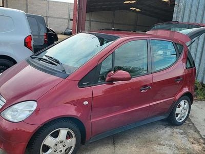Usata Mercedes A160 102 CV (75 kW) 1999 Rosso Utilitaria