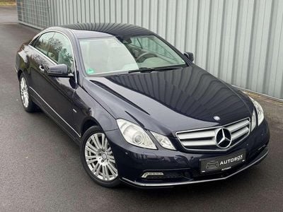 Gebraucht Mercedes E220 170 PS (125 kW) 2010 Tansanitblau Coupé