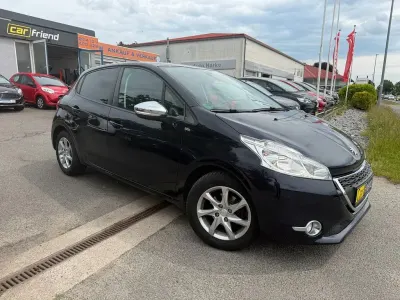 Gebraucht Peugeot 208 Style 82 PS (60 kW) 2014 Schwarz Kleinwagen