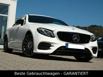 Gebraucht Mercedes E350 AMG 258 PS (189 kW) 2018 Weiß Coupé