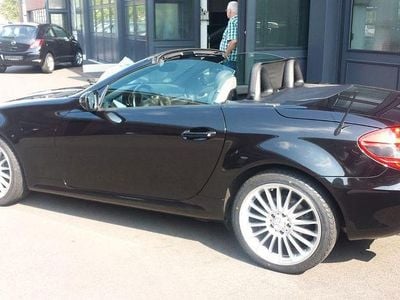 Gebraucht Mercedes SLK200 184 PS (135 kW) 2010 Schwarz Cabrio