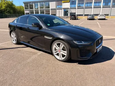 Usata Jaguar XE R-Dynamic 179 CV (131 kW) 2020 Nero Berlina