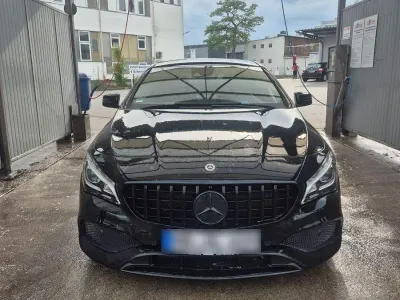 Gebraucht Mercedes CLA200 Shooting Brake AMG line 136 PS (100 kW) 2018 Schwarz Kombi