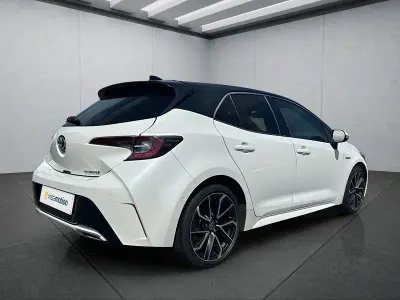 Gebraucht Toyota Corolla Hybrid 184 PS (135 kW) 2020 Weiß Limousine