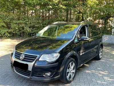 VW Touran Cross